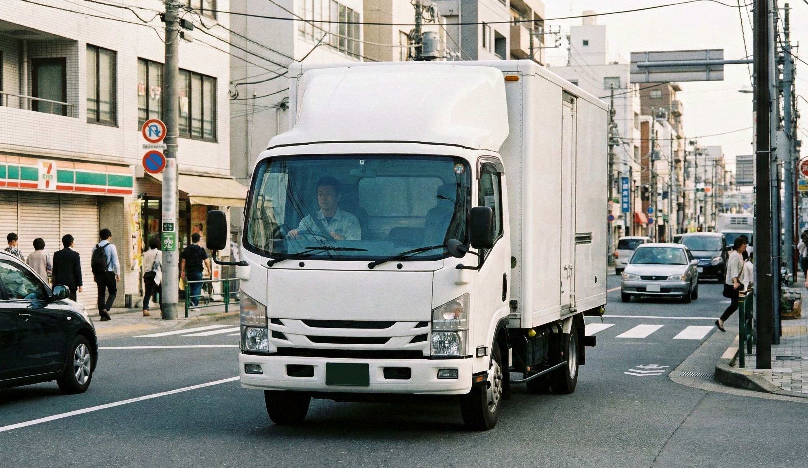 新日本ウエックス株式会社 神奈川県伊勢原市下糟屋東1-1の正社員 中型トラックドライバー 小型トラックドライバーの求人情報イメージ1
